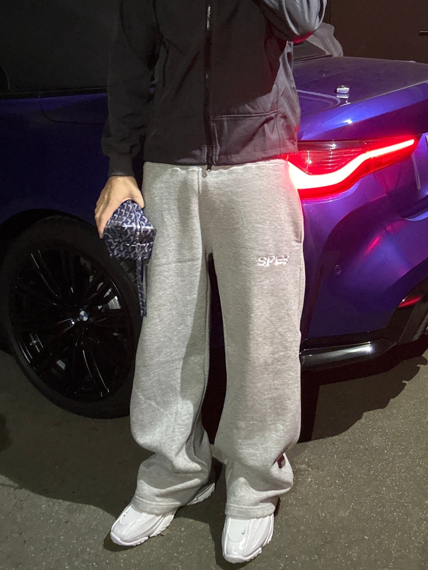 GREY OPEN LEG JOGGER